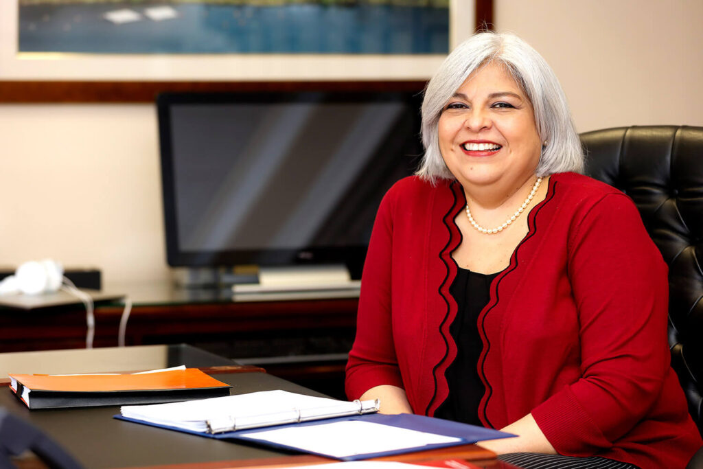 Annette López, VP de Capital Humano del Canal de Panamá - El Faro