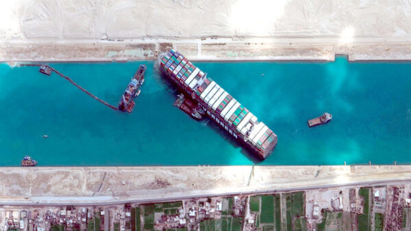 The Suez and Panama Canals: Some Considerations Canal de Suez