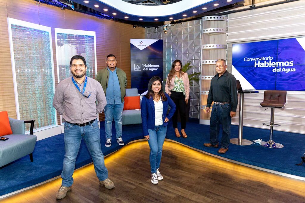 El primer conversatorio entre el Canal de Panamá y la Red de Jóvenes por el Ambiente y la Cuenca