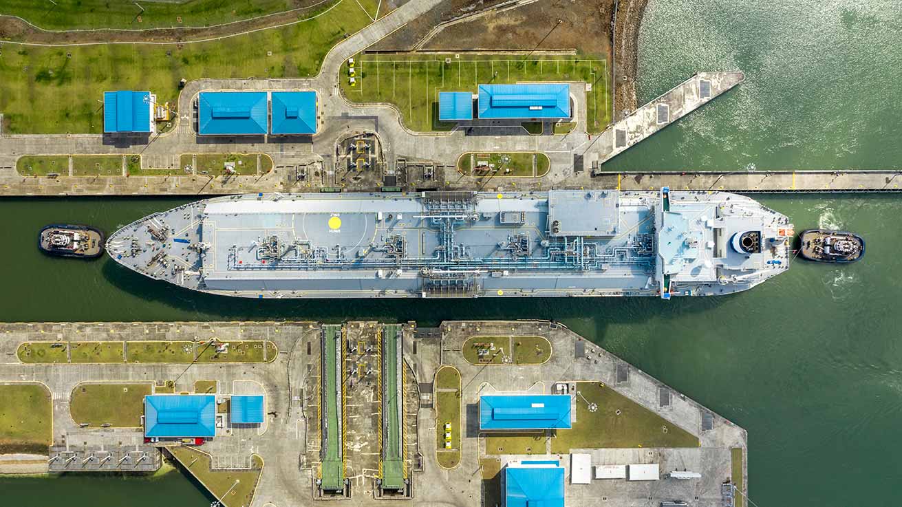 Un pequeño gran ajuste - El Faro - Canal de Panamá