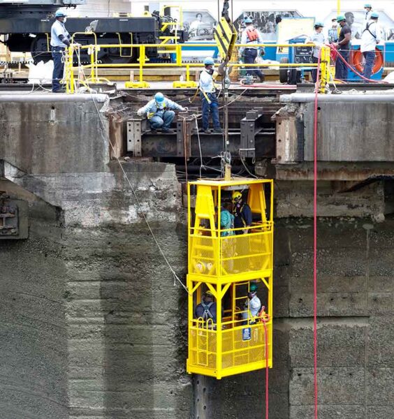 Cámara seca - Mantenimiento Esclusas de Miraflores - Canal de Panamá - El Faro