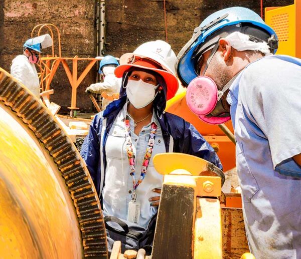 Riana Prosper, maintenance and reliability specialist. Riana Prosper, Canal de Panamá