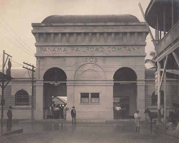 La gran demanda por el uso del ferrocarril de Panamá lo convirtió por un tiempo en uno de los más rentables del mundo. Fuente: gallica.bnf.fr / Bibliothèque nationale de France