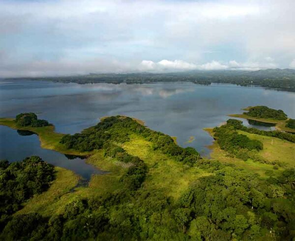 Tener agua cuando no llueve - Revista El Faro - Canal de Panamá