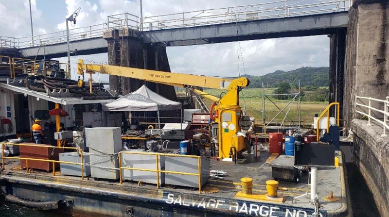 Mantenimiento en vertedero de Gatún - Canal de Panamá