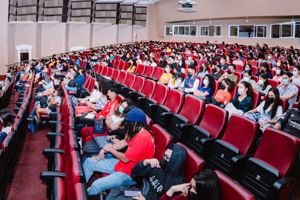 El administrador del Canal, Ricaurte Vásquez Morales, participó en el Segundo Foro de Observación de la Tierra para el Beneficio Social