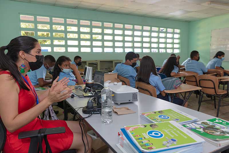 Niños educados al futuro - Revista El Faro - Canal de Panamá