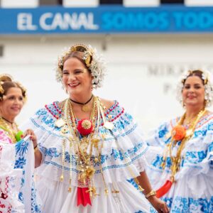 30 polleras en Miraflores