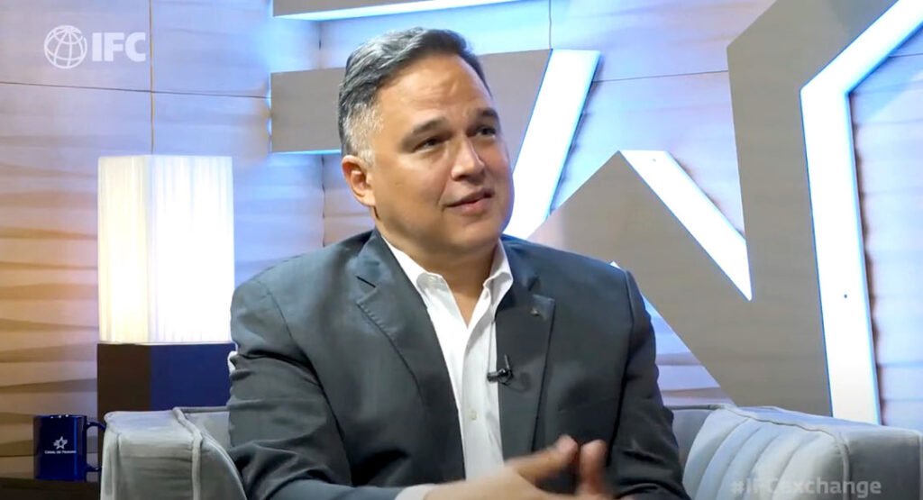 Víctor Vial, vicepresidente de finanzas del Canal de Panamá.