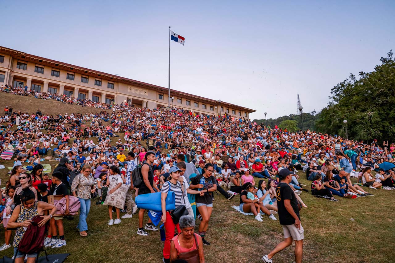 Orgullo y compromiso - Un nuevo año - 2024 - Canal de Panamá - Revista El Faro