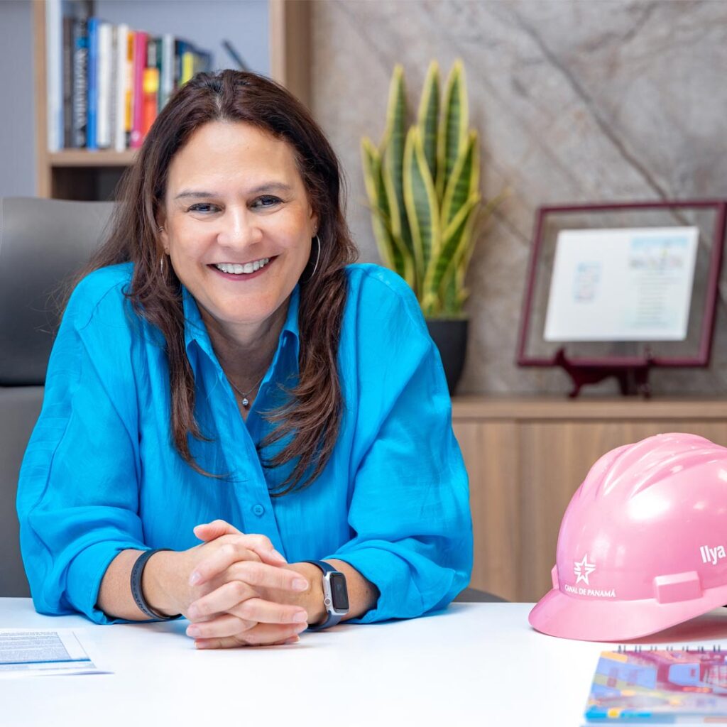 Ilya Espino de Marotta - Sosteniendo el Legado - Canal de Panamá - Revista El Faro