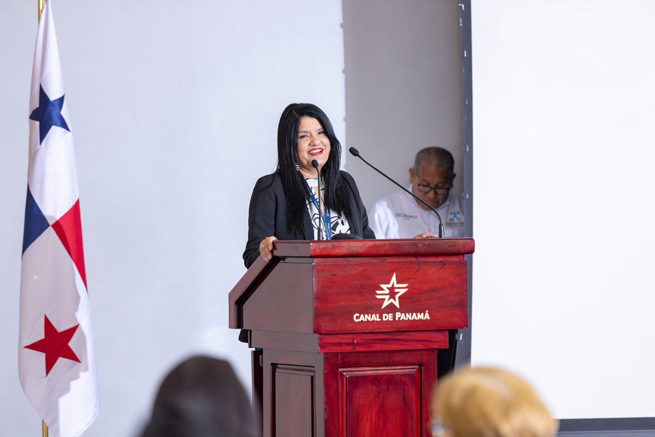 Susana Mendoza - Canal de Panamá