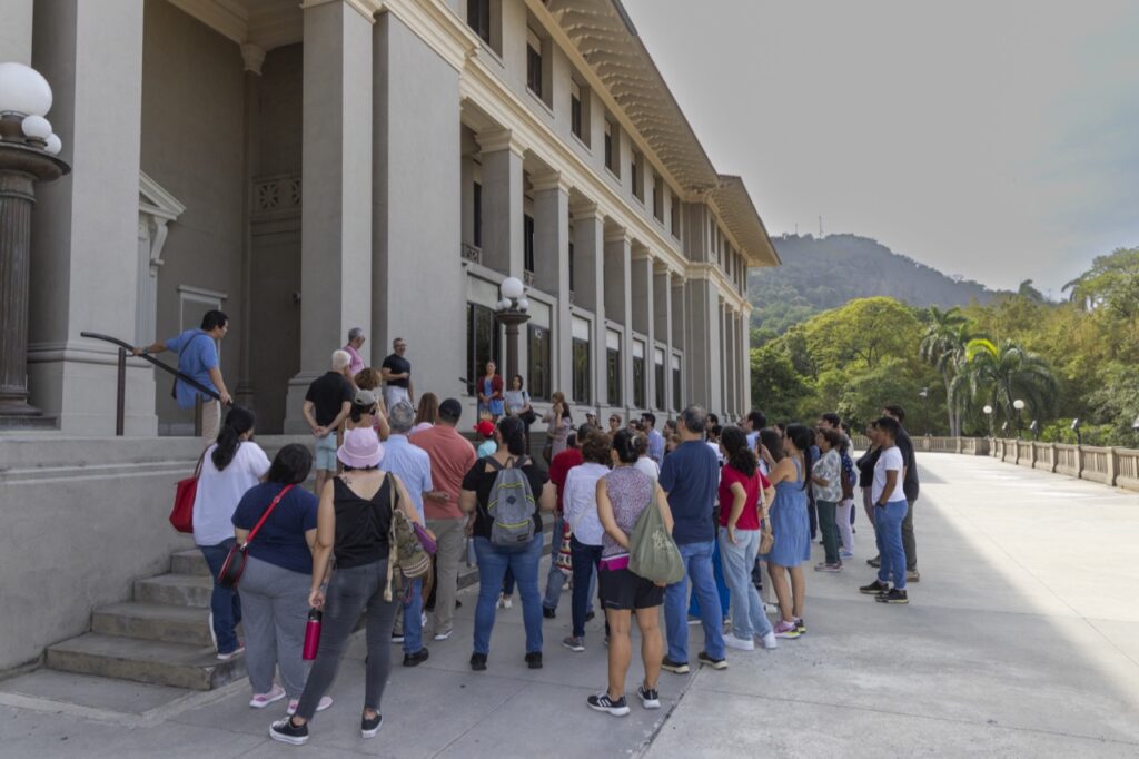 Feria de Escritores en el Canal de Panamá