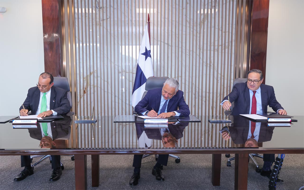 Canal de Panamá fortalece su compromiso institucional con las bibliotecas más importantes del país 
- Revista El Faro 