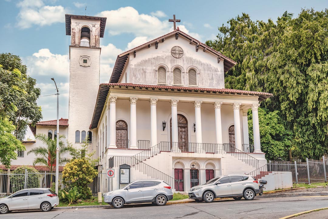 Catedral de San Lucas - revista El Faro - Canal de Panamá