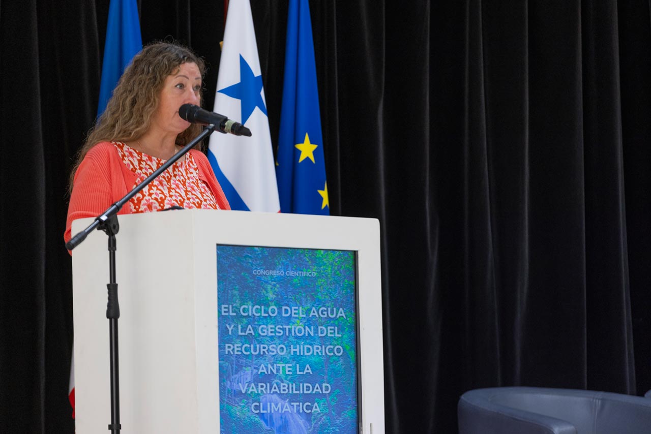 Congreso científico Francia Panamá - Revista El Faro 