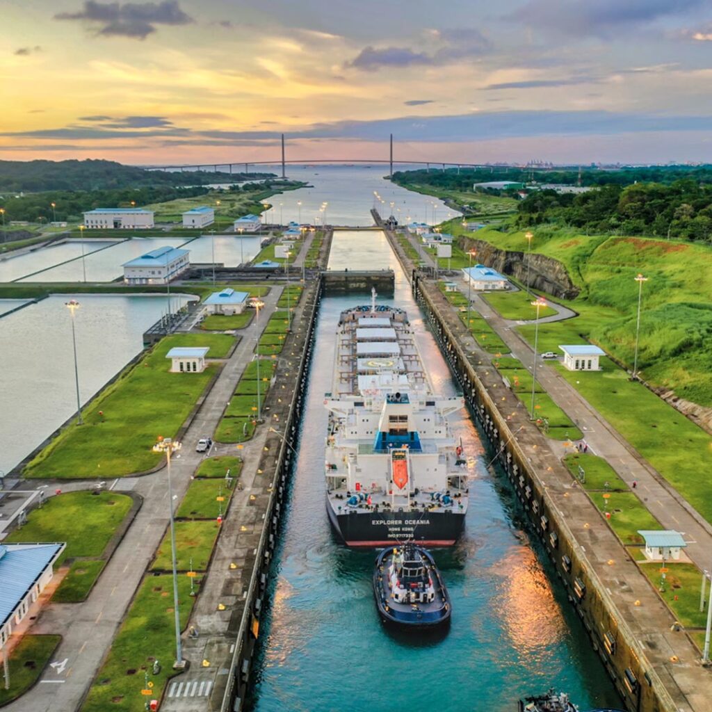 Canal ampliado cumple 8 años de crecimiento, retos y avances - Canal de Panamá - Revista El Faro